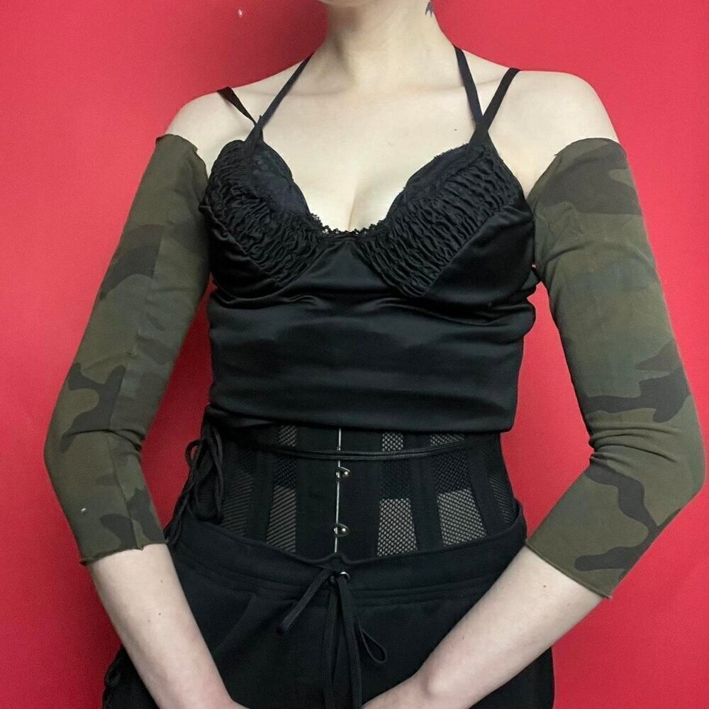 Dark green camo arm cuffs 💚💚​​​​​​​